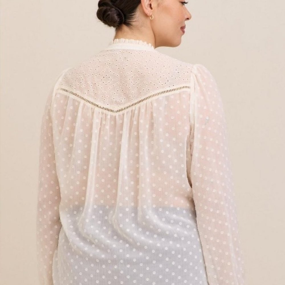 NWT Torrid Chiffon Ivory Color Dotted Blouse - Picture 2 of 3